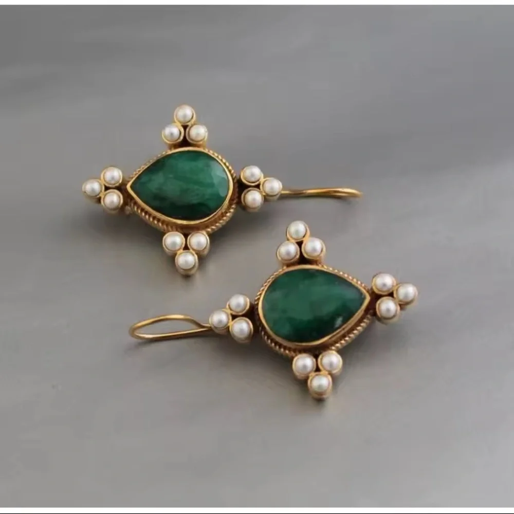 Retro Green Teardrop Earrings with Pearl Cluster Accents - Picture 4 of 8
